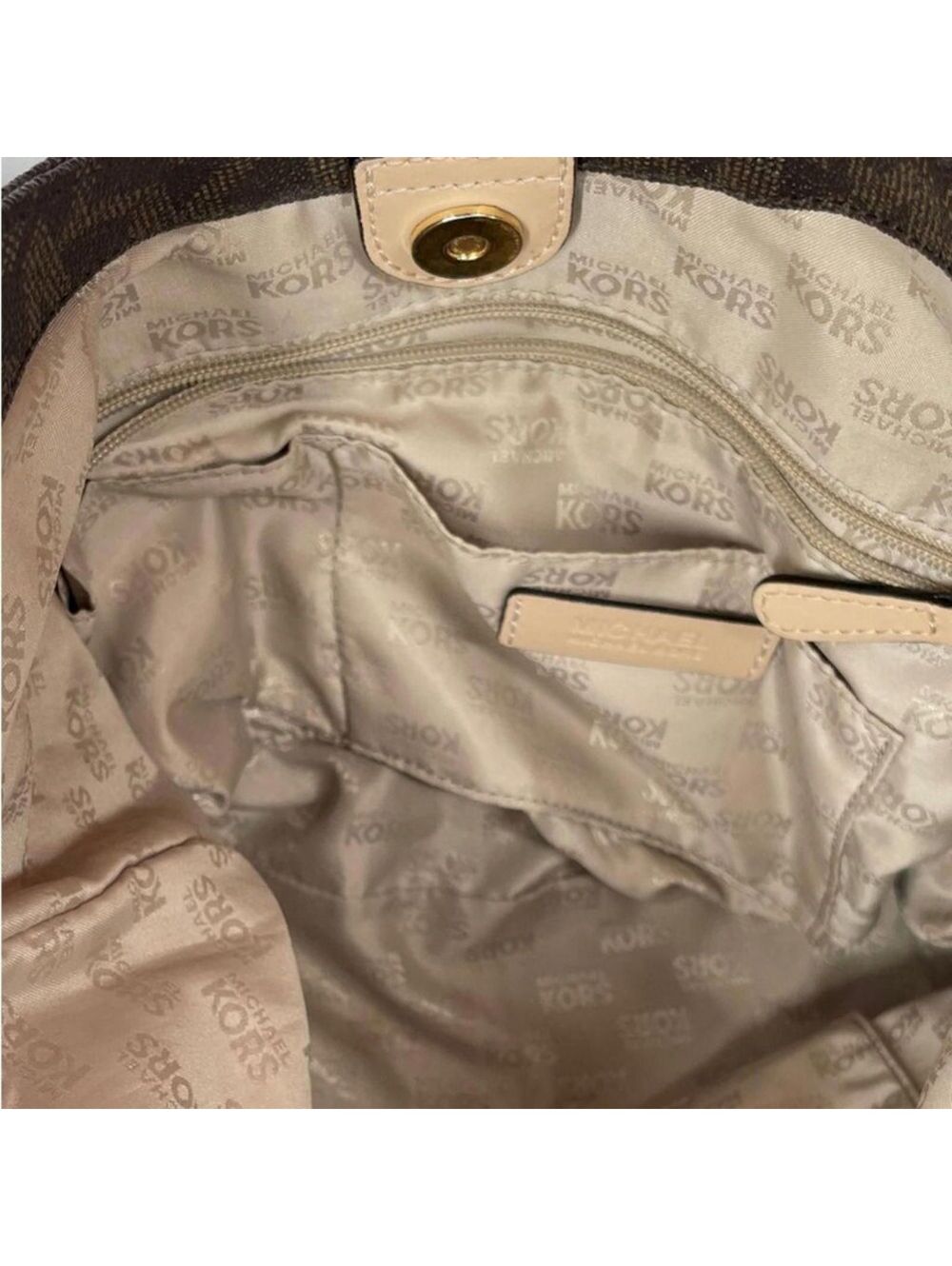 💥SOLD OUT💥Michael Kors Lilly Brown Signature Chain Tote Shoulder Bag - Picture 8 of 9